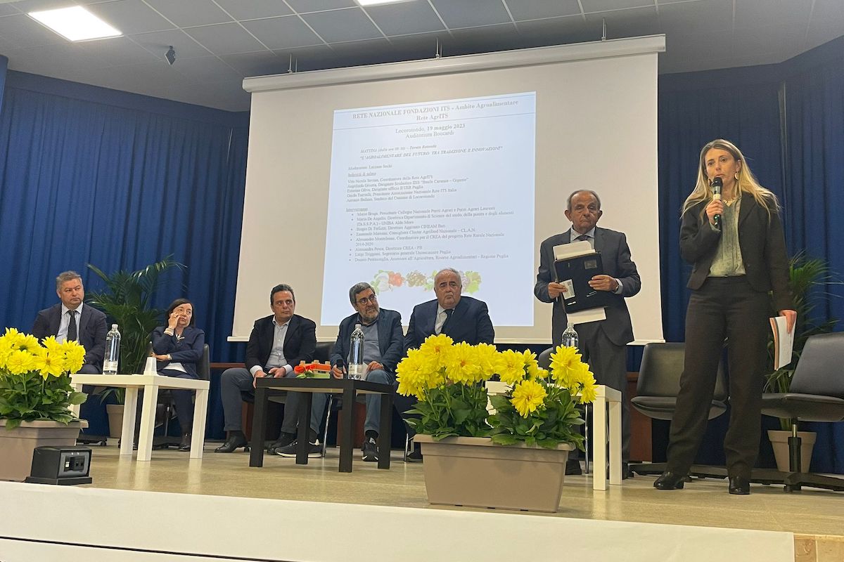 Un momento dell'incontro organizzato da Rete AgrITS con Federacma nella Fondazione ITS Agroalimentare Puglia